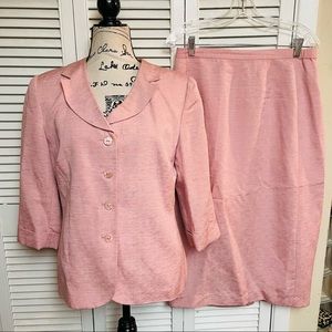 Anna Carole Skirt suit